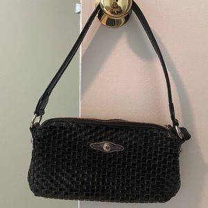 Black shoulder bag